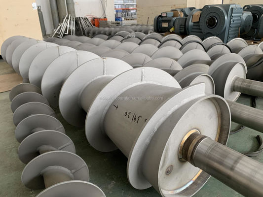 24-40kg/h Deidratazione Pressa a vite Macchina di trattamento delle acque reflue Pressa a vite multi disco