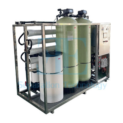 Filtrazione dell'acqua per osmosi inversa con tecnologia di filtro al carbonio attivo