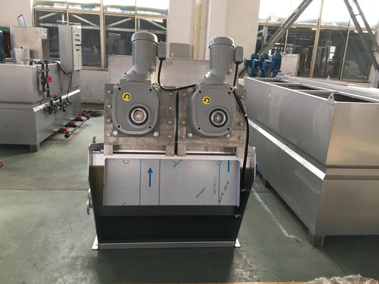 Macchina per la deidratazione dei fanghi a vite 2,4-30 m3/h SUS304